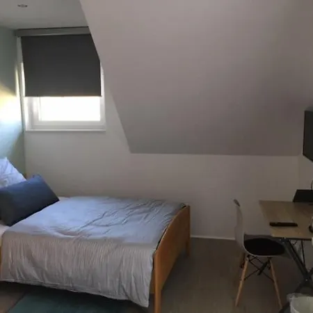 Gaeste Und Messezimmer Adelheidsdorf