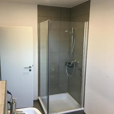 Gaeste Und Messezimmer Adelheidsdorf Pensión Celle