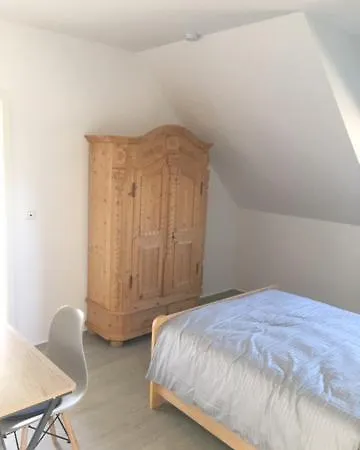 Penzion Gaeste Und Messezimmer Adelheidsdorf