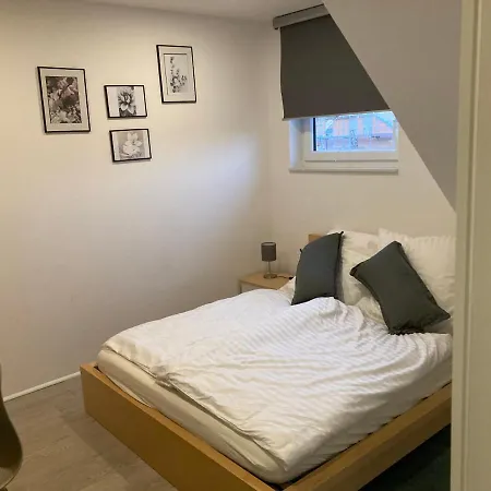 Gaeste Und Messezimmer Adelheidsdorf Πανσιόν Τσέλε