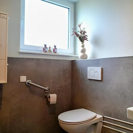 Gaeste Und Messezimmer Adelheidsdorf Affittacamere