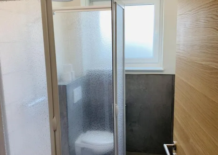 Gaeste Und Messezimmer Adelheidsdorf 3*